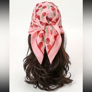 Cherry scarf N576